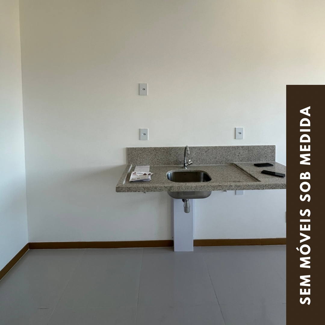 Cópia de Mustard Professional Real Estate Mobile Video (Story do Instagram) (Post para Instagram (Quadrado)) - 2